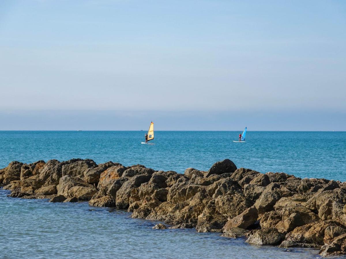 Hotel Camping Pleine Mer à Vias Extérieur photo